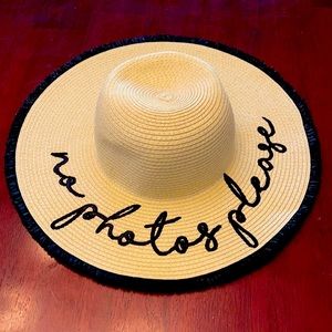 Summer hat Sun hat - “No Photos Please”